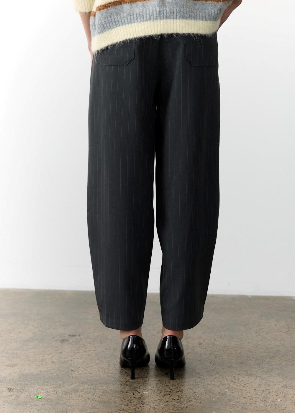 Penelope Barrel Leg Trouser - Charcoal Pinstripe - Image 4