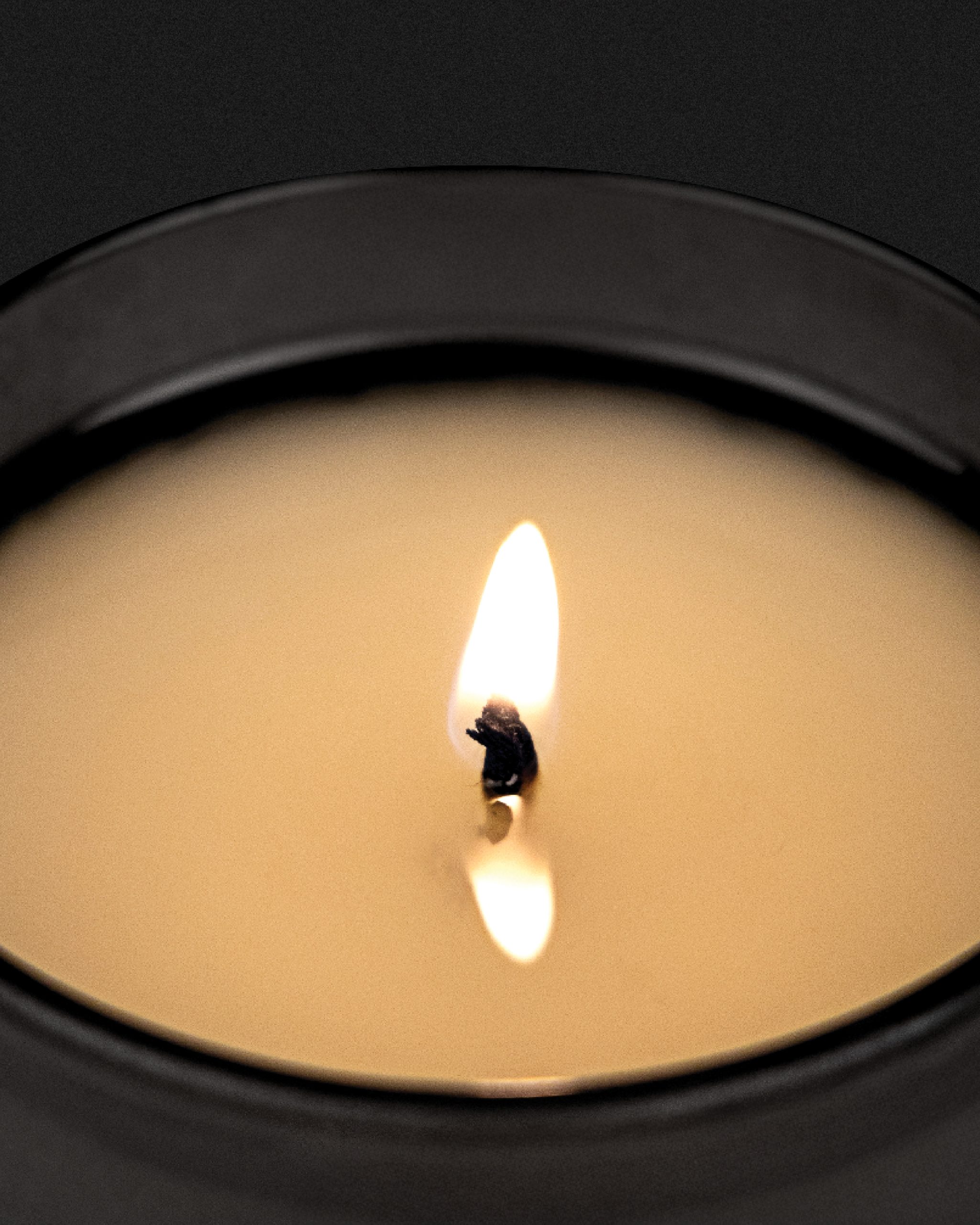 Smith & Co. Candle 250g - Tabac & Cedarwood - Image 2