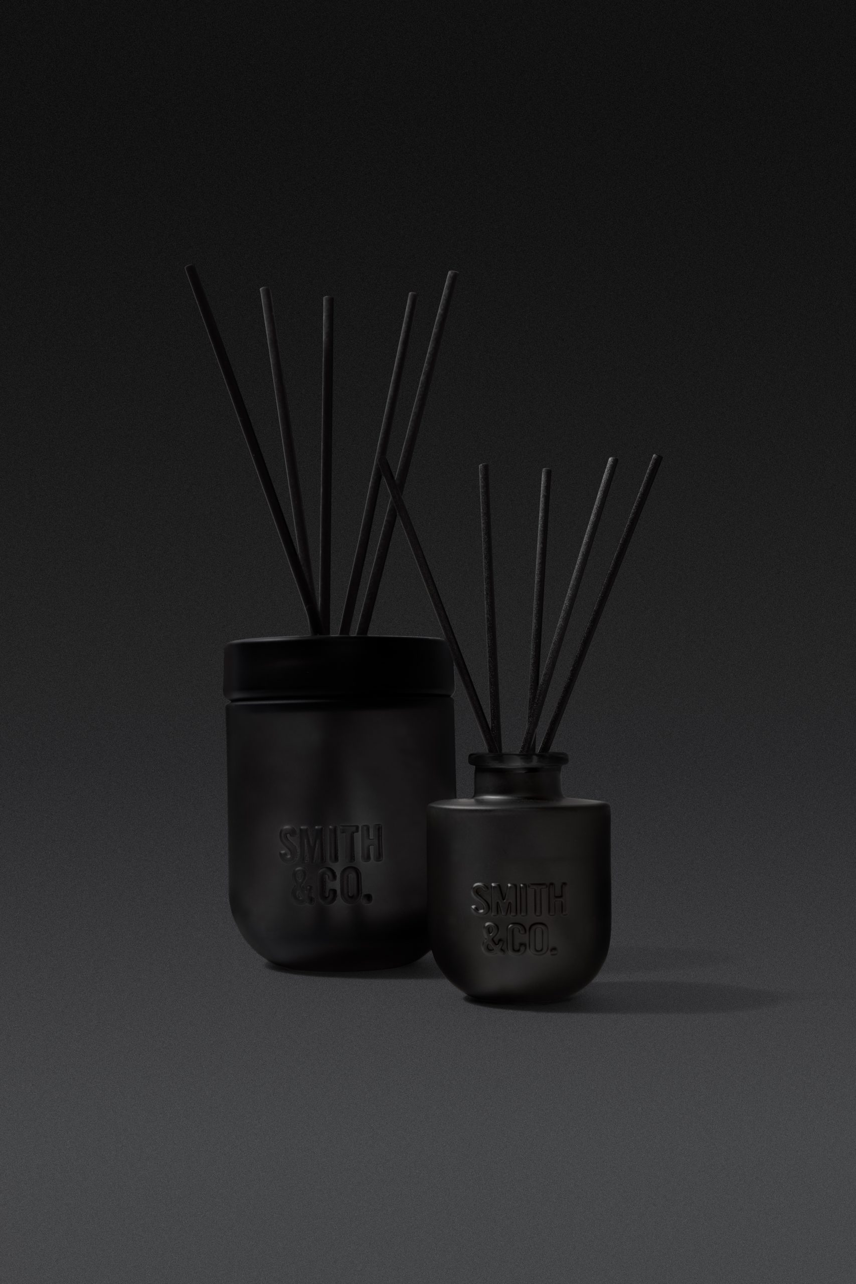 Smith & Co. Diffuser 50ml - Tabac & Cedarwood - Image 2