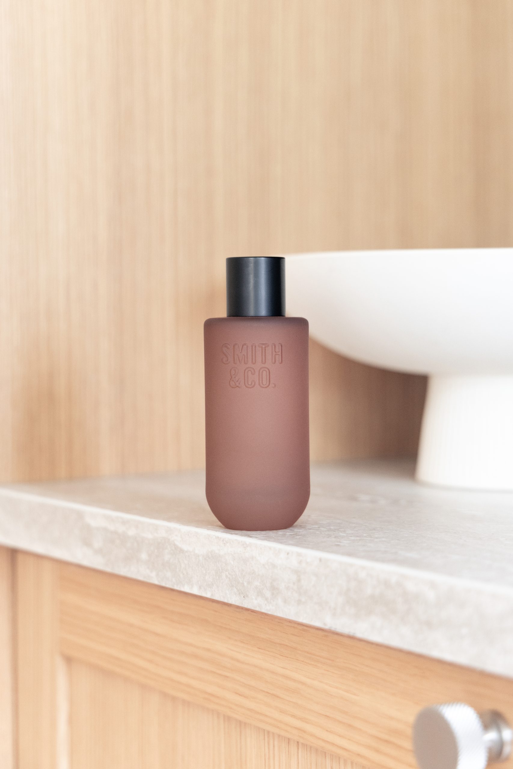 Smith & Co. Room Spray 100ml - Blush Rose & Blackberry - Image 3