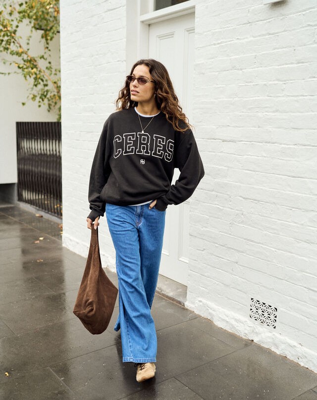 Isla Oversized Slouchy Crew - Phantom/White Heritage Outline