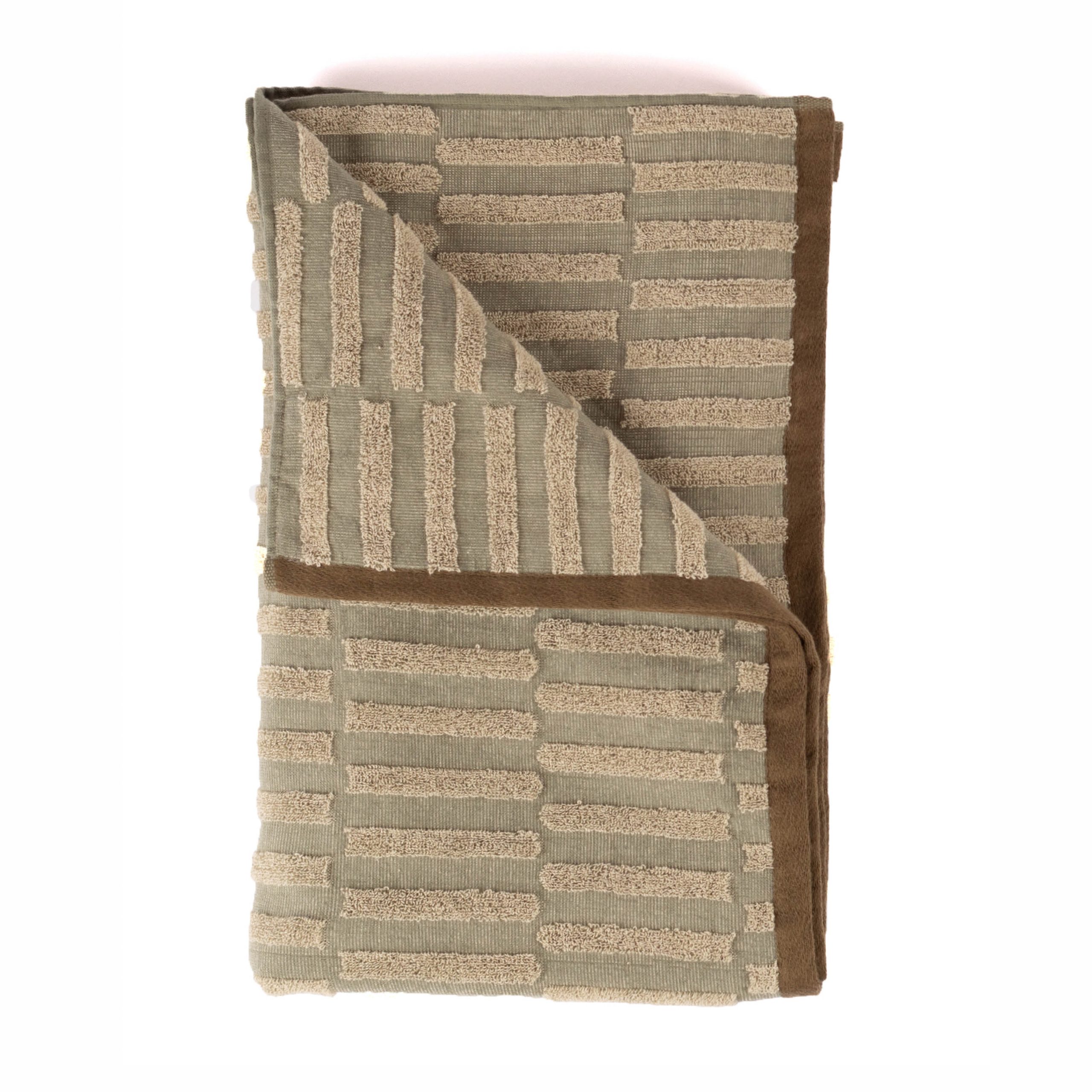 Layday Canyon Beach Towel - Olive - Image 2
